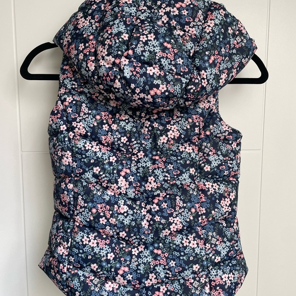 NWOT PUFFER VEST JACKET 7/8 - Picture 3 of 10